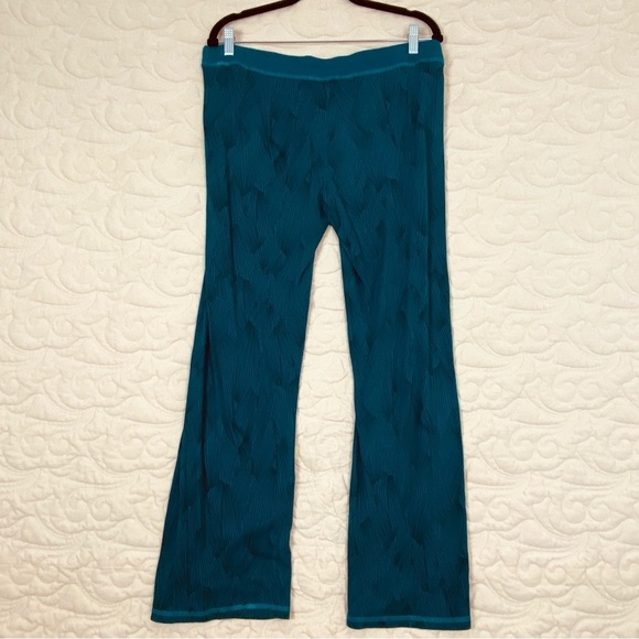 Attitude Lounge Pants Teal and Black Sz Medium - Picture 3 of 8